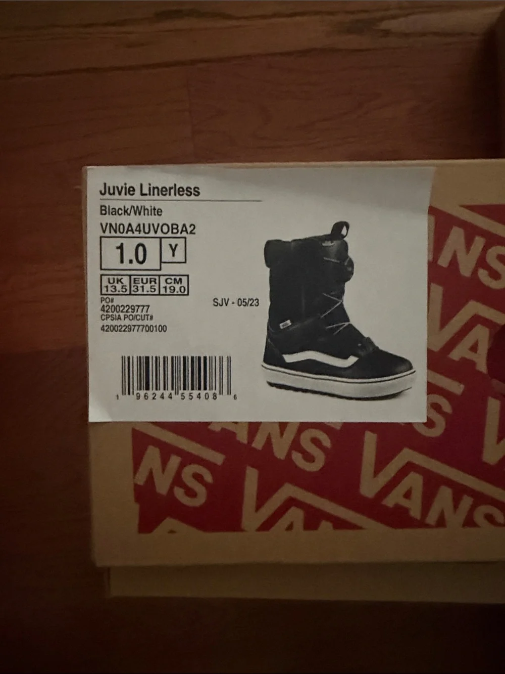 Vans Juvie Snowboard Boots size 1